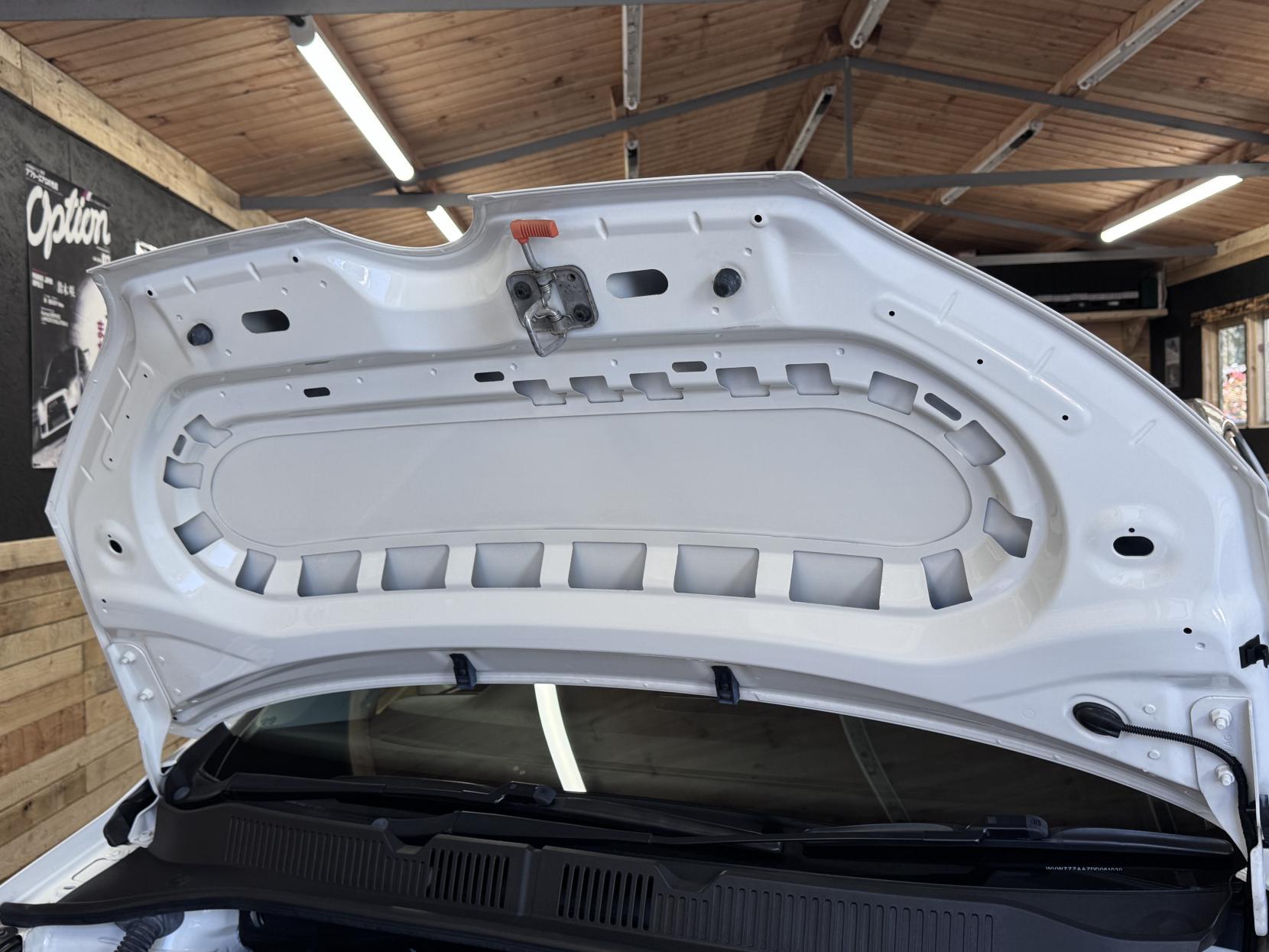 Volkswagen up! 1.0 Move up! Hatchback 3dr Petrol ASG Auto