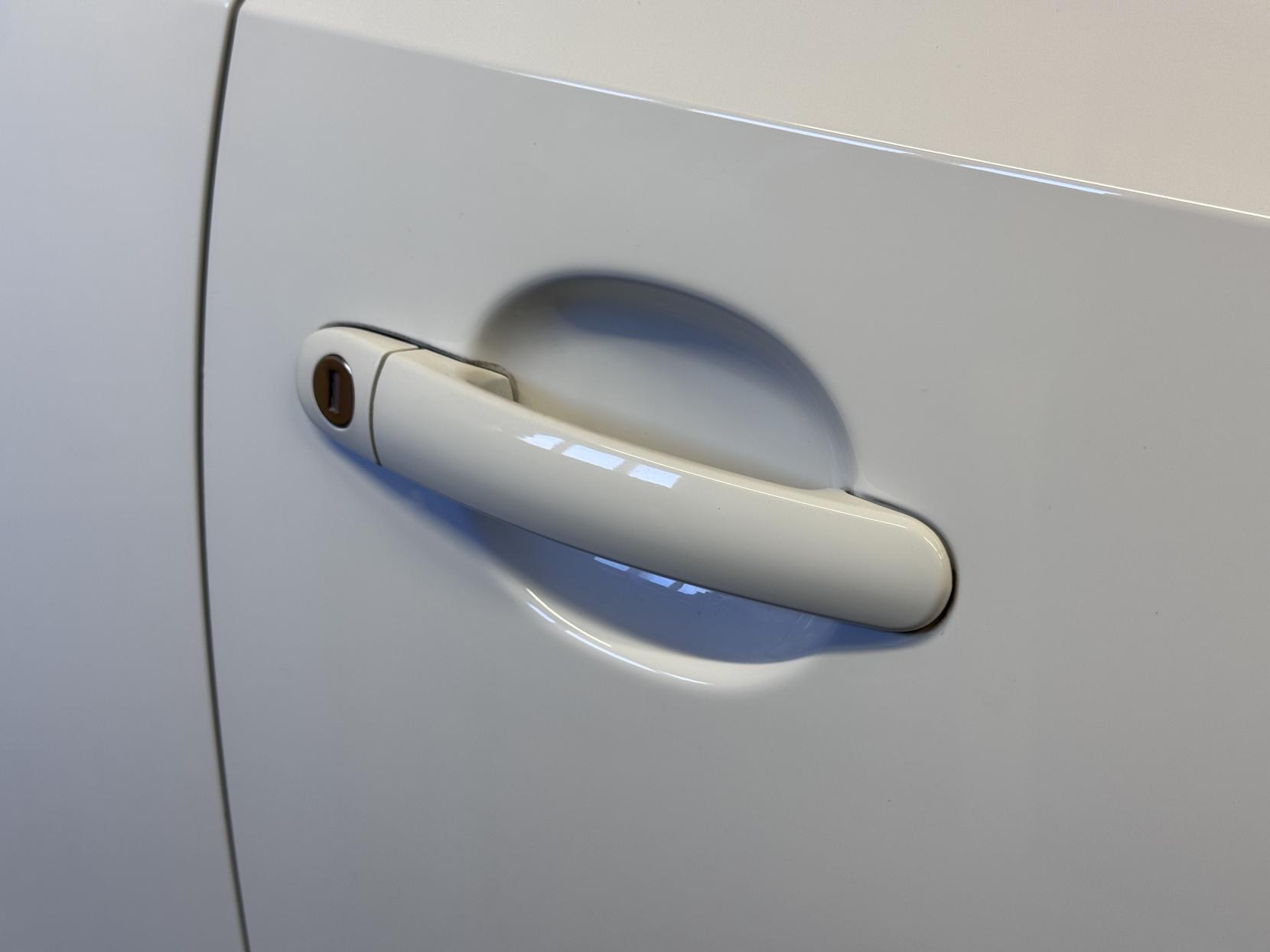 Volkswagen up! 1.0 Move up! Hatchback 3dr Petrol ASG Auto