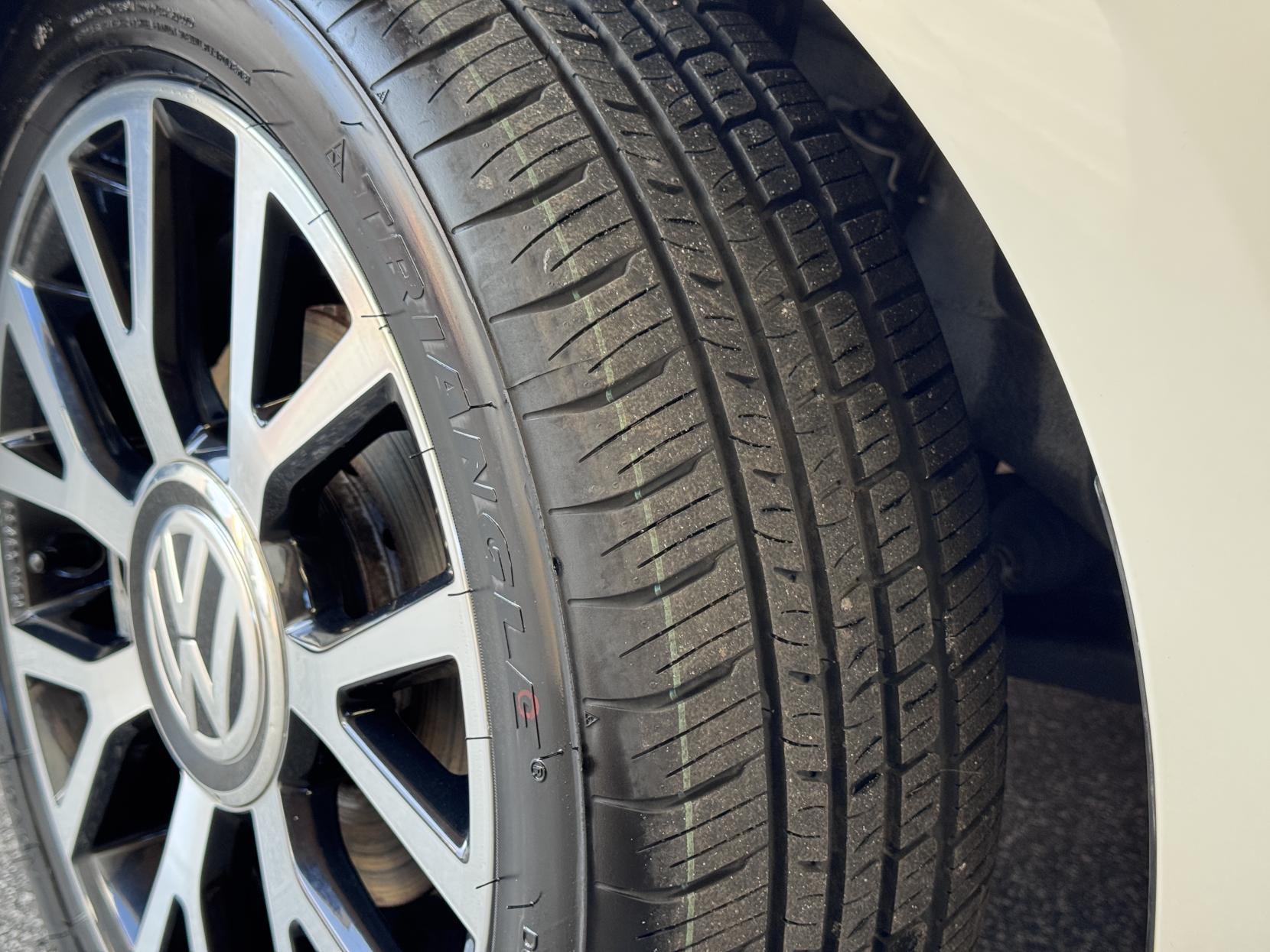 Volkswagen up! 1.0 Move up! Hatchback 3dr Petrol ASG Auto