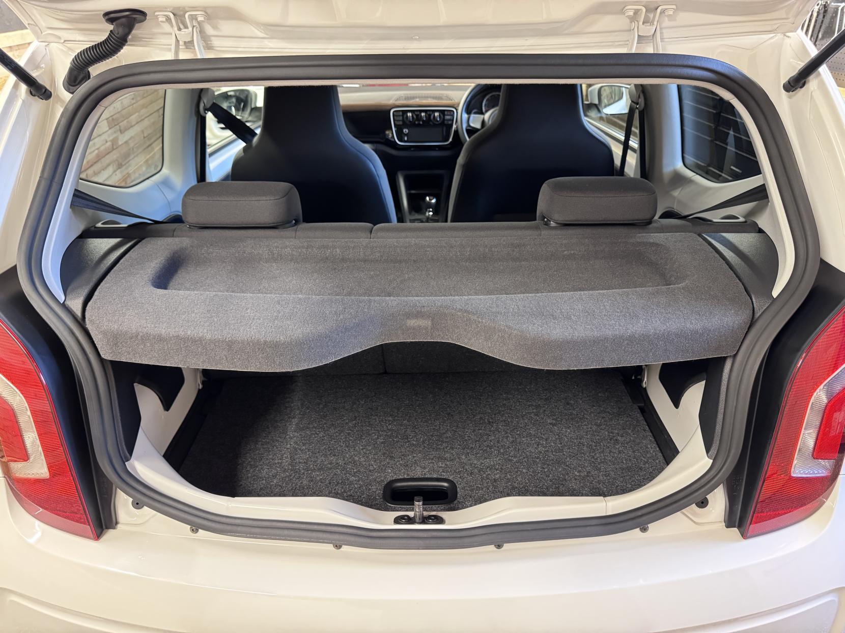 Volkswagen up! 1.0 Move up! Hatchback 3dr Petrol ASG Auto