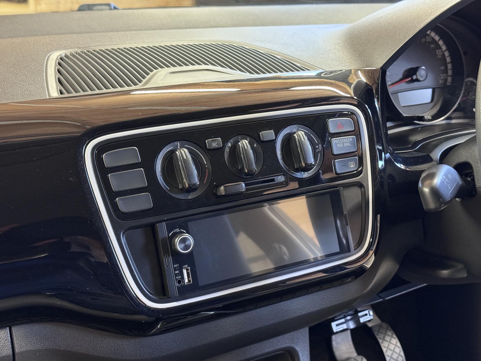 Volkswagen up! 1.0 Move up! Hatchback 3dr Petrol ASG Auto