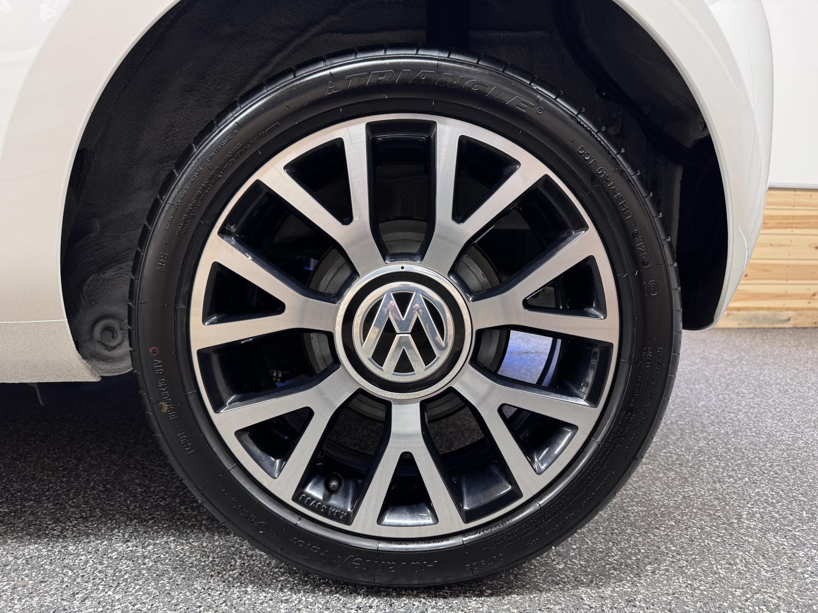 Volkswagen up! 1.0 Move up! Hatchback 3dr Petrol ASG Auto