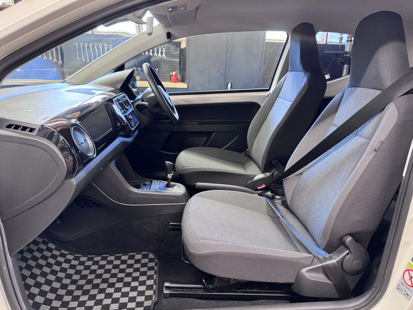 Volkswagen up! 1.0 Move up! Hatchback 3dr Petrol ASG Auto