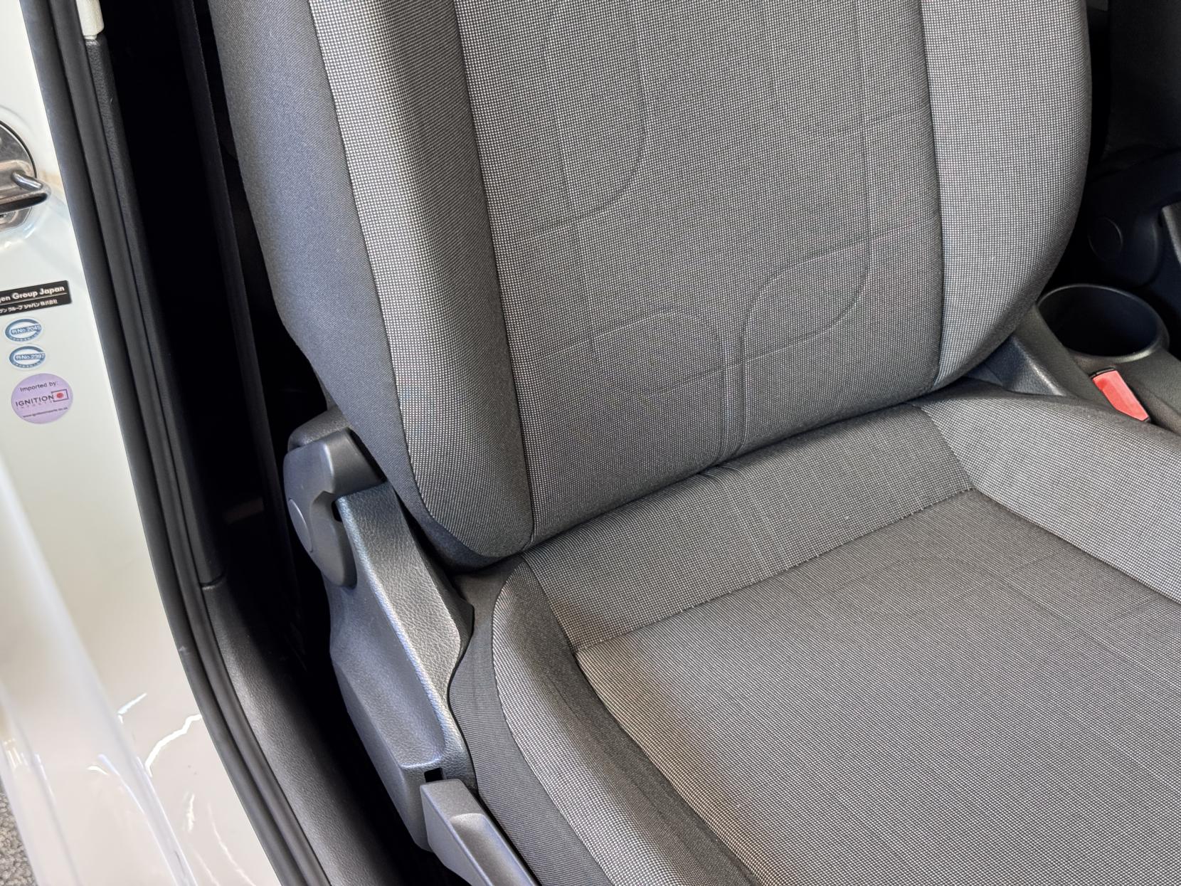 Volkswagen up! 1.0 Move up! Hatchback 3dr Petrol ASG Auto