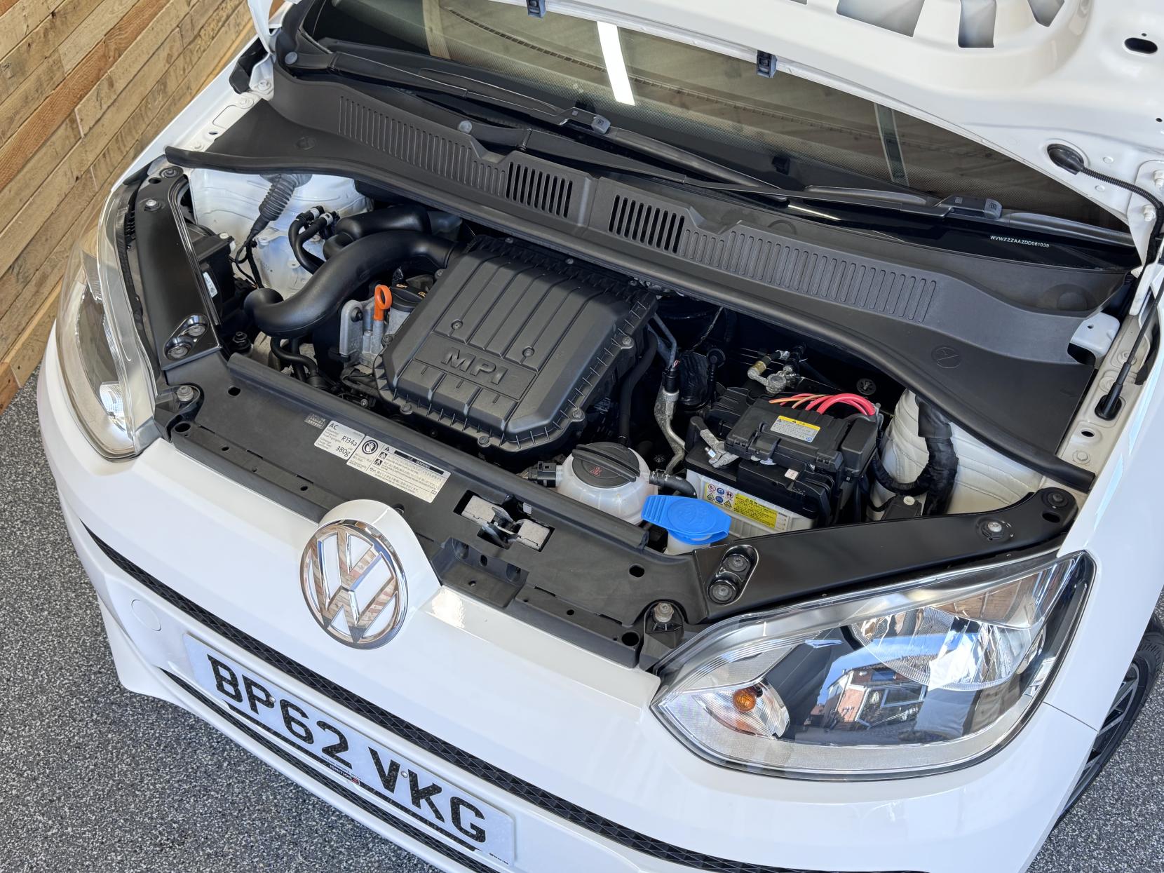 Volkswagen up! 1.0 Move up! Hatchback 3dr Petrol ASG Auto