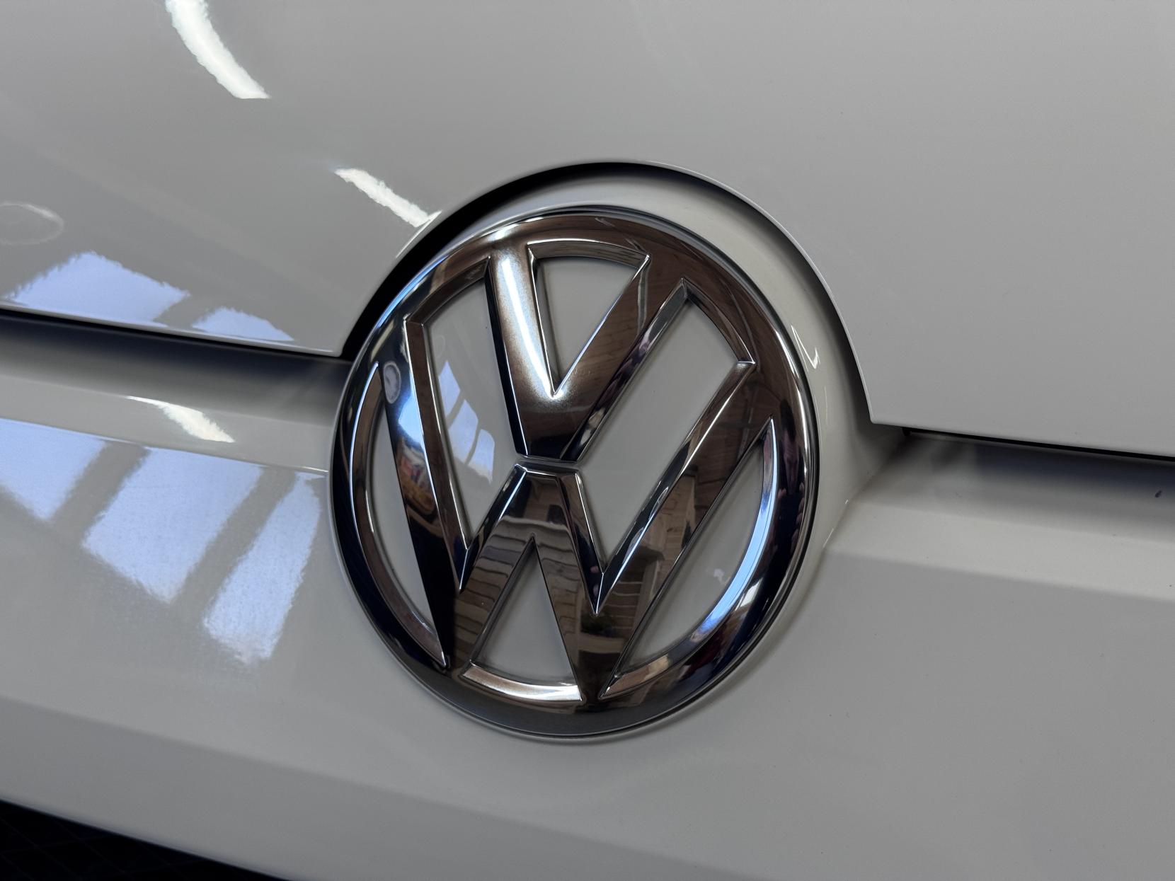 Volkswagen up! 1.0 Move up! Hatchback 3dr Petrol ASG Auto