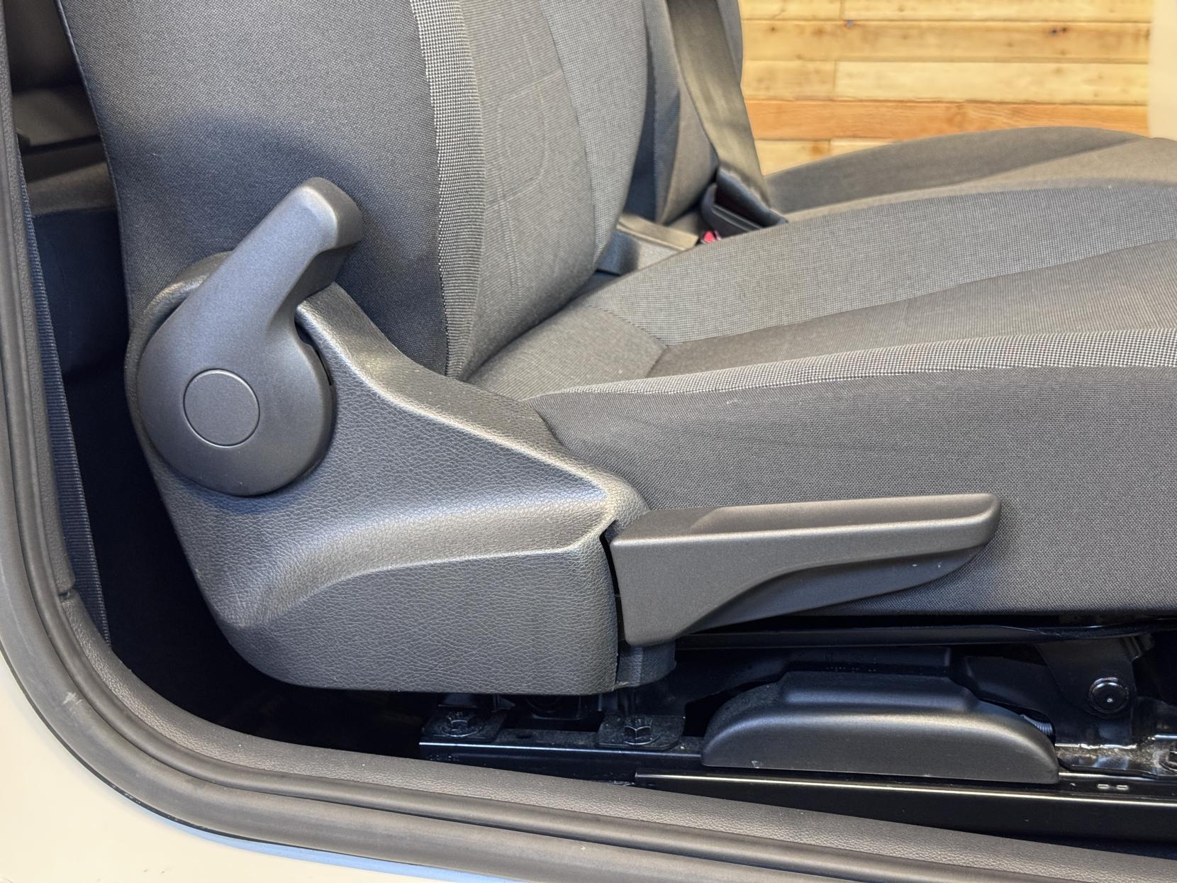 Volkswagen up! 1.0 Move up! Hatchback 3dr Petrol ASG Auto