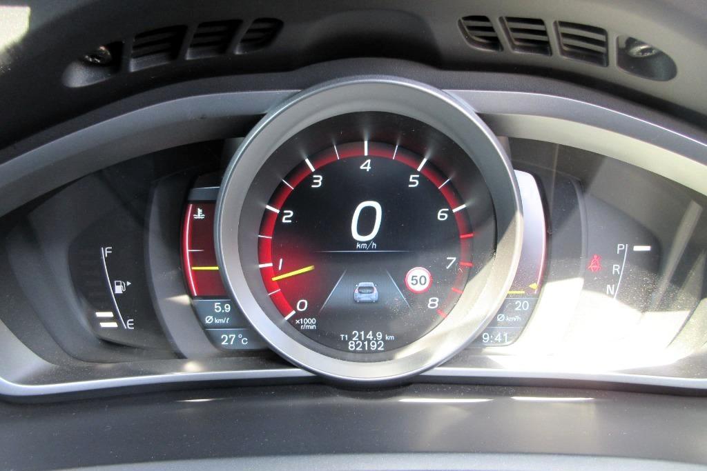 Volvo V40 2.0 5-Cylinder T5 AWD Cross Country 5dr Turbo Petrol Auto