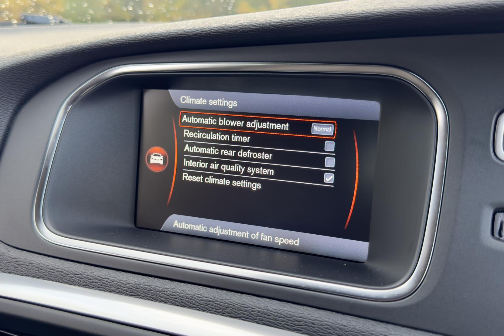 Volvo V40 2.0 5-Cylinder T5 AWD Cross Country 5dr Turbo Petrol Auto