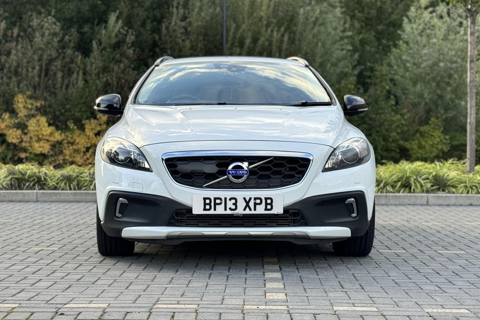 Volvo V40 2.0 5-Cylinder T5 AWD Cross Country 5dr Turbo Petrol Auto