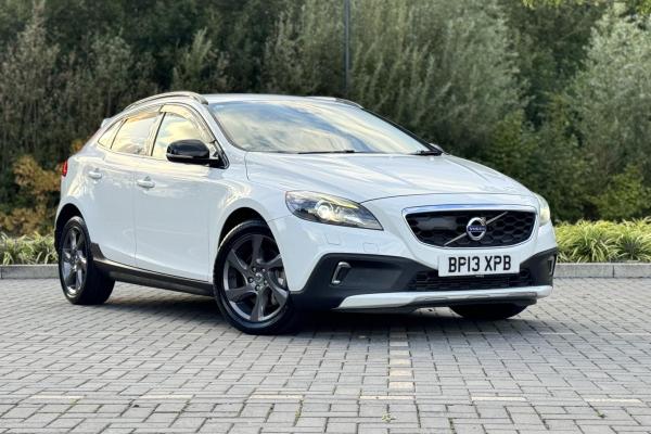 Volvo V40 2.0 5-Cylinder T5 AWD Cross Country 5dr Turbo Petrol Auto