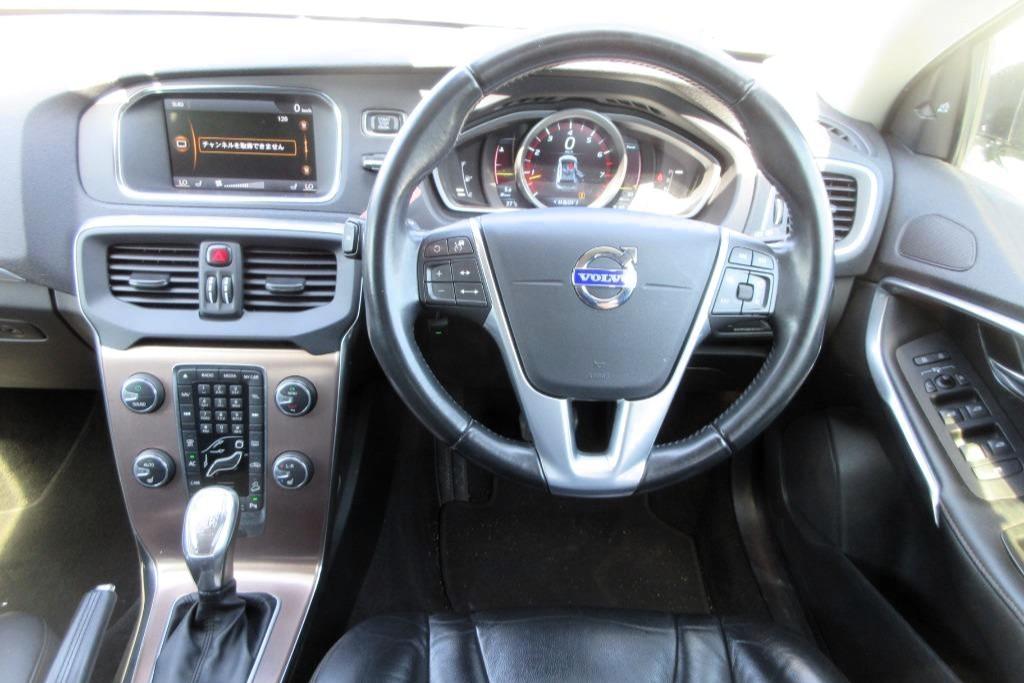 Volvo V40 2.0 5-Cylinder T5 AWD Cross Country 5dr Turbo Petrol Auto