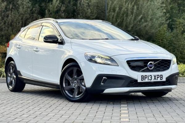 Volvo V40 2.0 5-Cylinder T5 AWD Cross Country 5dr Turbo Petrol Auto