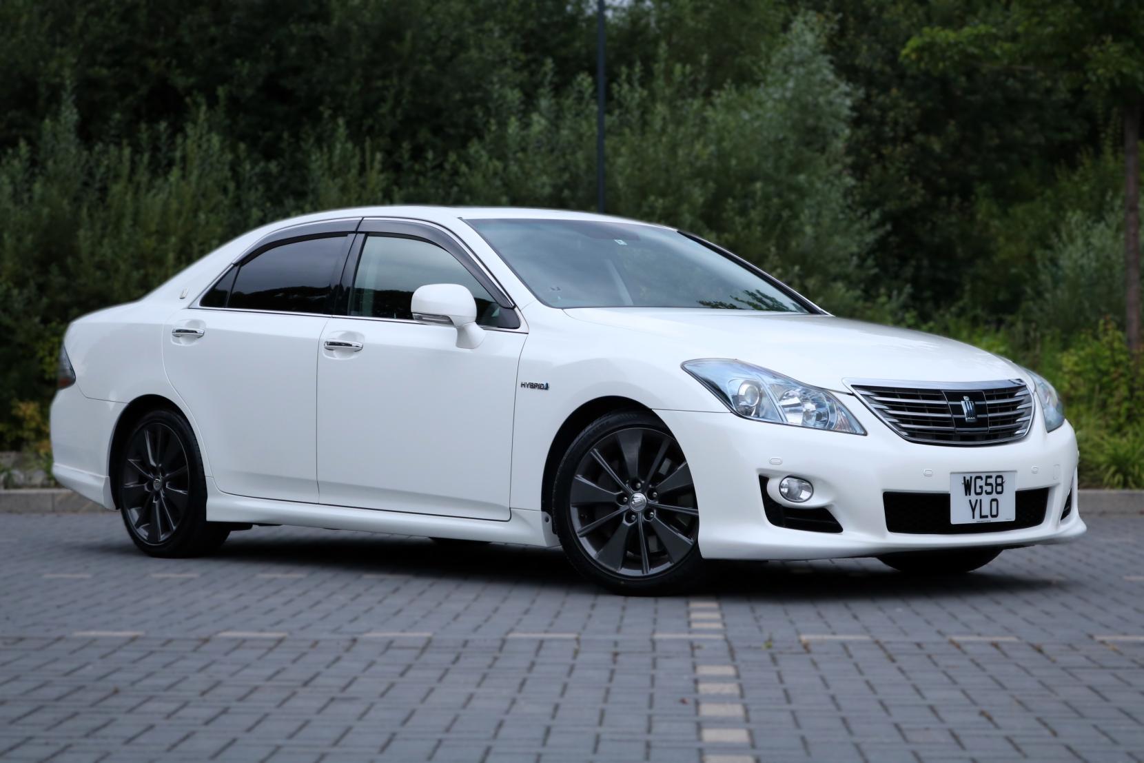 Toyota Crown Hybrid