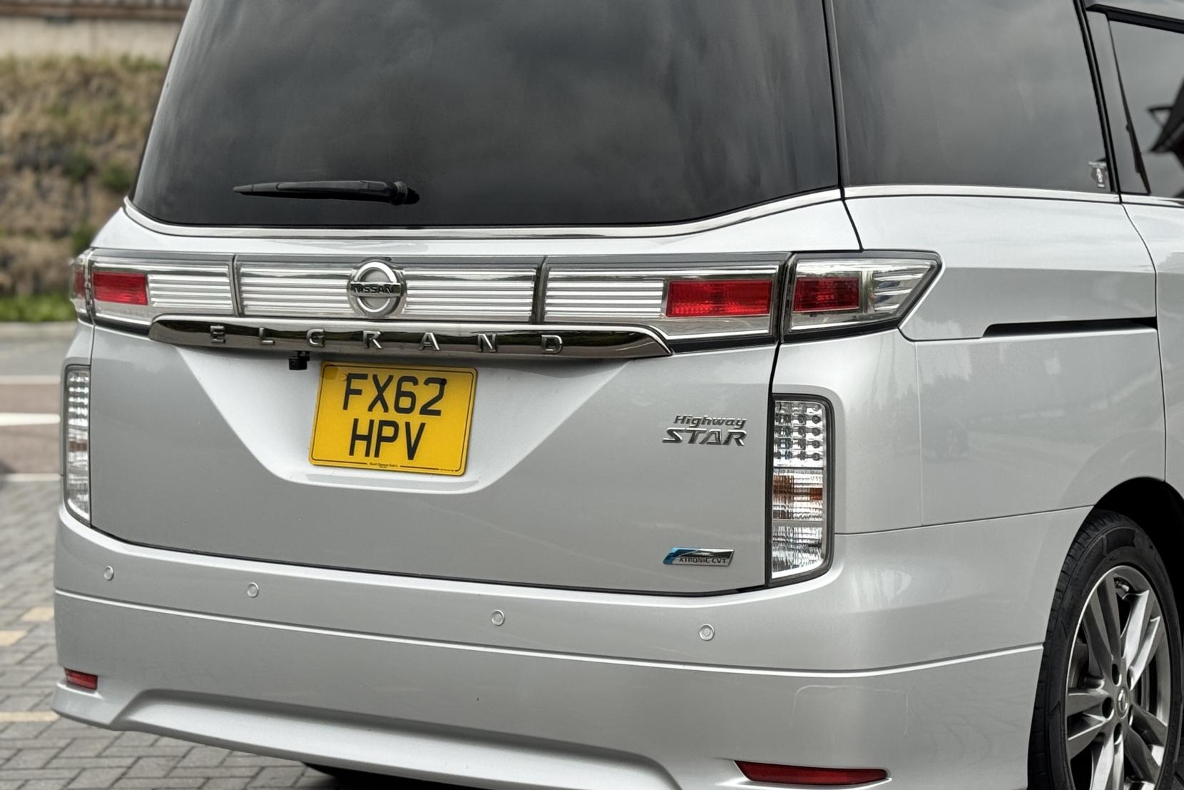 Nissan Elgrand 2.5 Highway Star Urban Chrome 5dr Petrol Auto 7 Seater