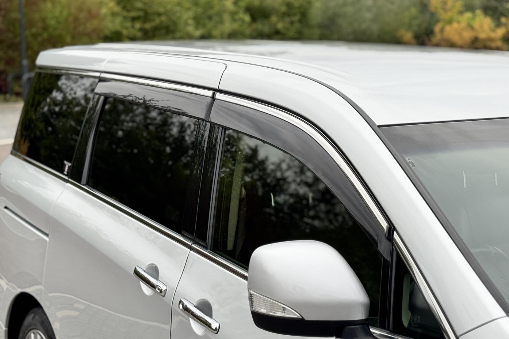 Nissan Elgrand 2.5 Highway Star Urban Chrome 5dr Petrol Auto 7 Seater