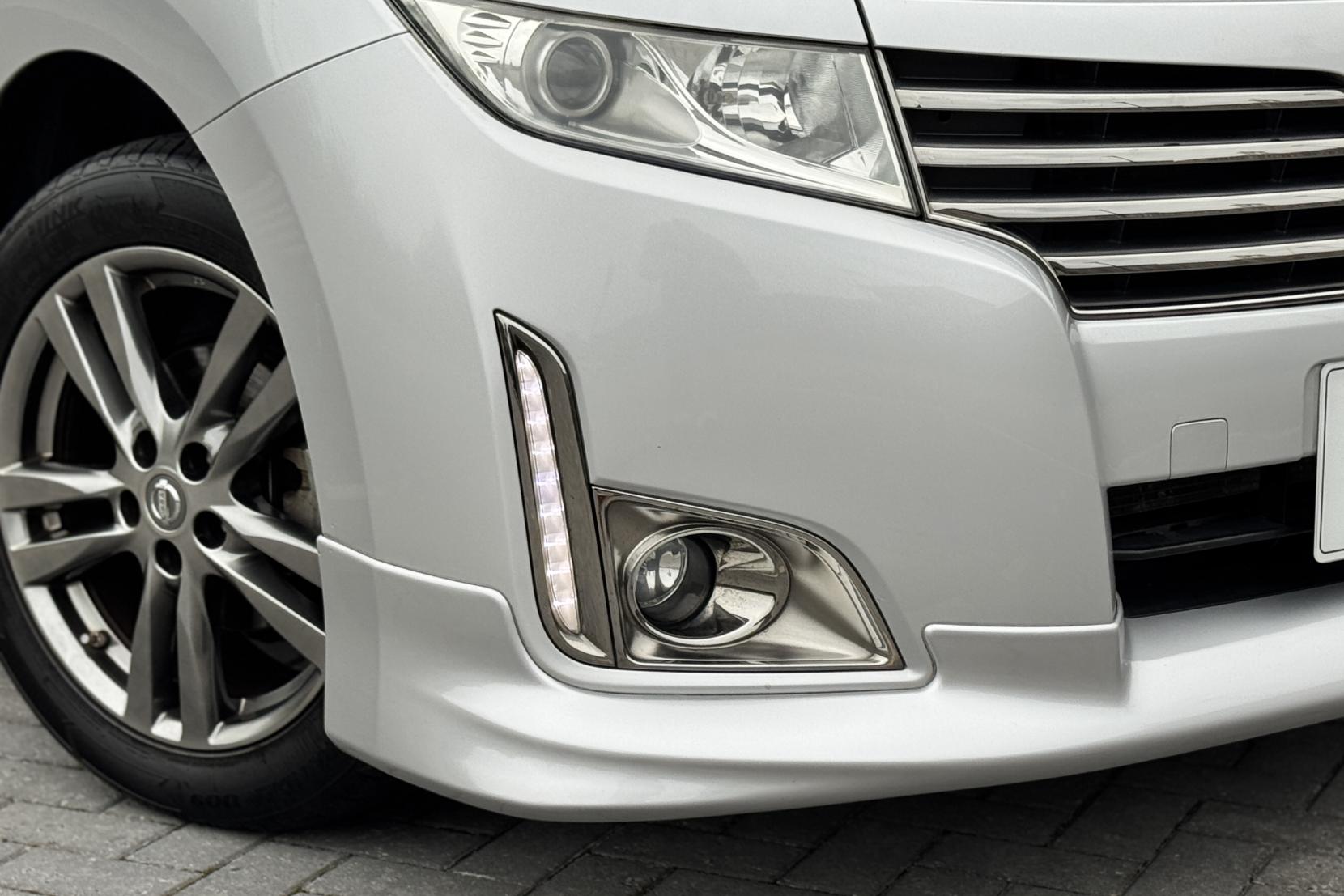 Nissan Elgrand 2.5 Highway Star Urban Chrome 5dr Petrol Auto 7 Seater