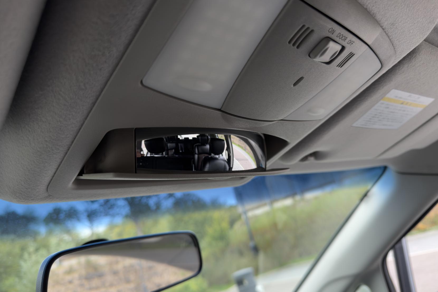 Nissan Elgrand 2.5 Highway Star Urban Chrome 5dr Petrol Auto 7 Seater