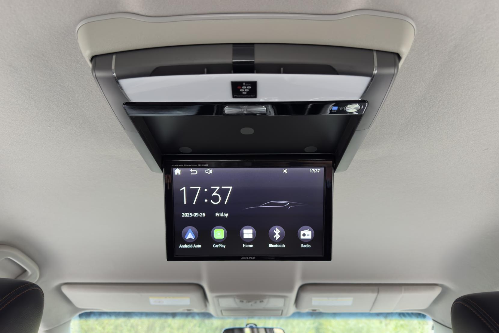 Nissan Elgrand 2.5 Highway Star Urban Chrome 5dr Petrol Auto 7 Seater