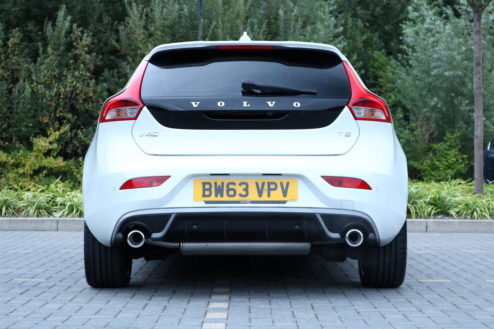 Volvo V40 2.0 5-Cylinder T5 R-Design 5dr Turbo Petrol Auto