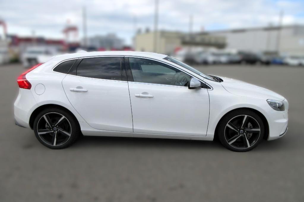 Volvo V40 2.0 5-Cylinder T5 R-Design 5dr Turbo Petrol Auto