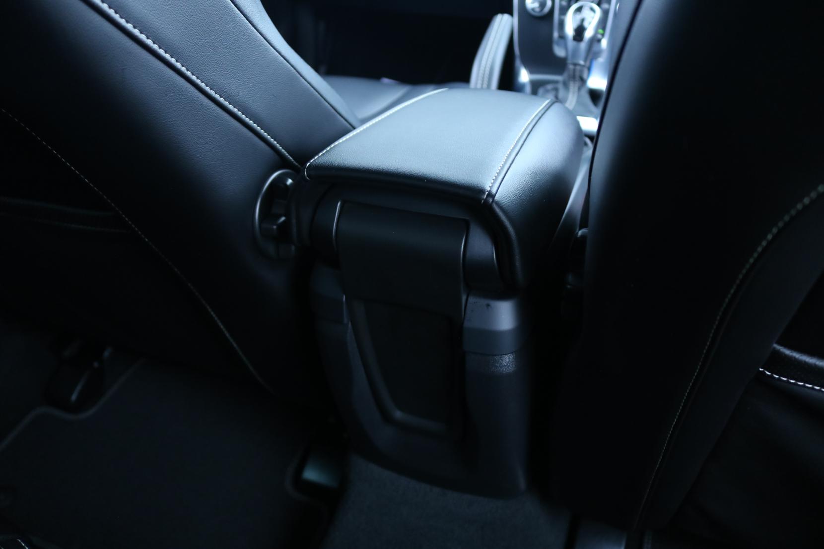 Volvo V40 2.0 5-Cylinder T5 R-Design 5dr Turbo Petrol Auto