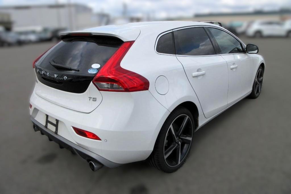 Volvo V40 2.0 5-Cylinder T5 R-Design 5dr Turbo Petrol Auto