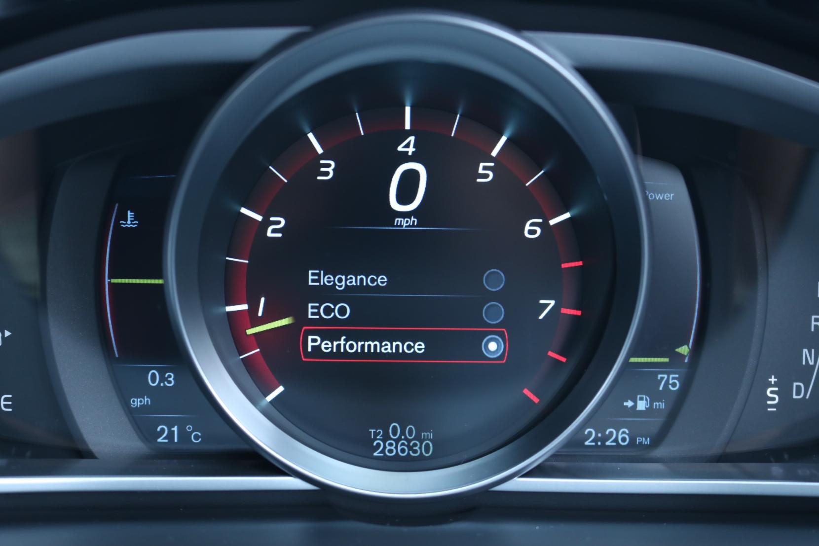 Volvo V40 2.0 5-Cylinder T5 R-Design 5dr Turbo Petrol Auto