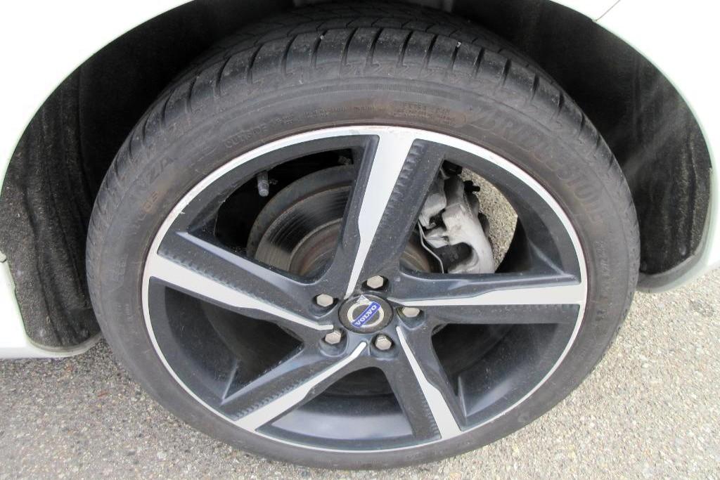 Volvo V40 2.0 5-Cylinder T5 R-Design 5dr Turbo Petrol Auto