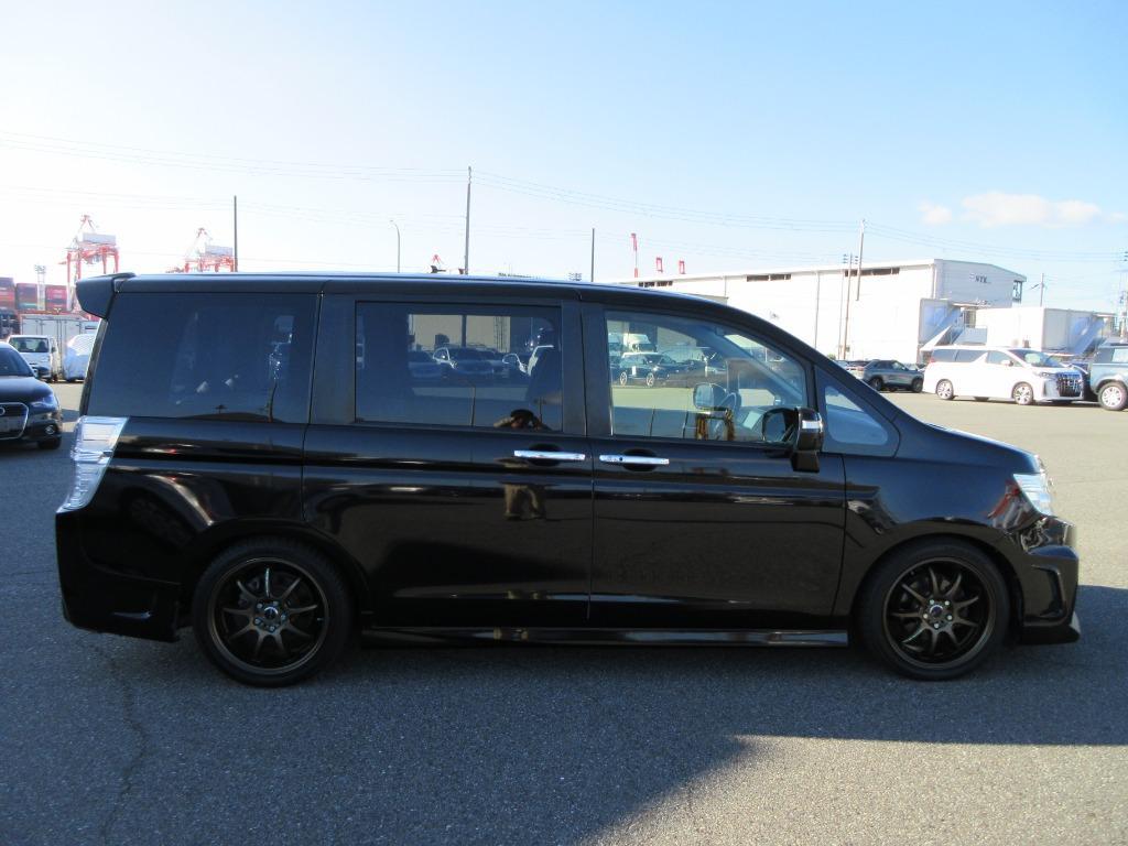 Honda Stepwagon 2.0 Spada Z MPV 5dr Petrol Auto 8 Seater