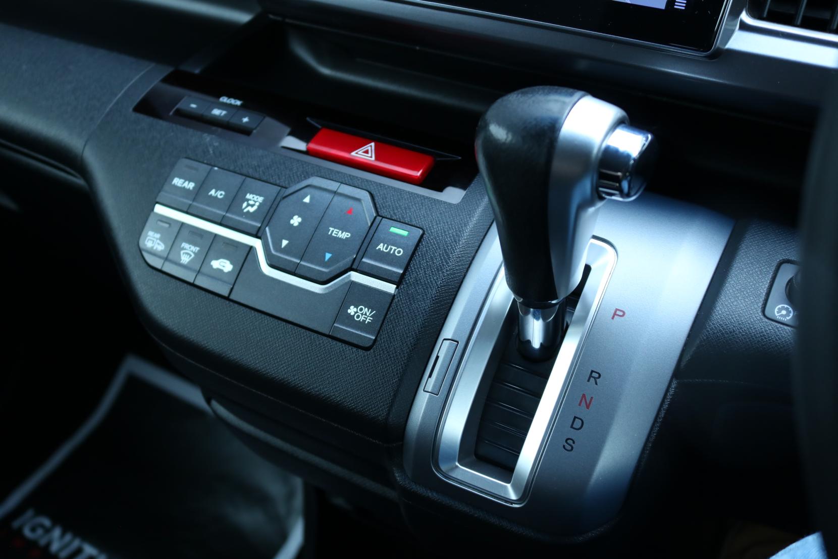 Honda Stepwagon 2.0 Spada Z Cool Spirit MPV 5dr Petrol Auto 8 Seater