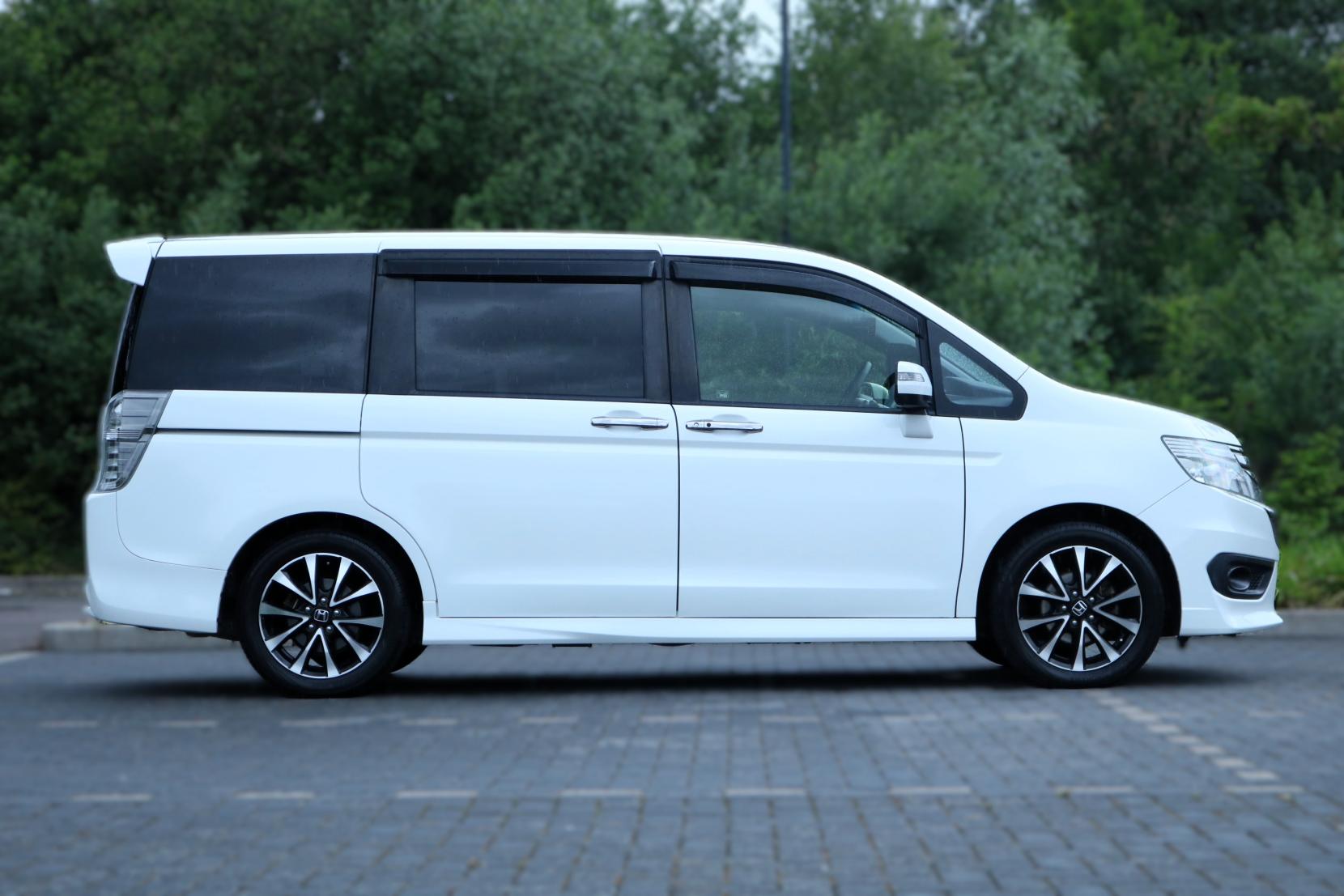 Honda Stepwagon 2.0 Spada Z Cool Spirit MPV 5dr Petrol Auto 8 Seater