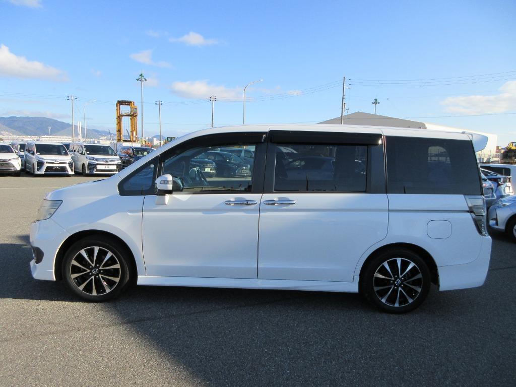 Honda Stepwagon 2.0 Spada Z Cool Spirit MPV 5dr Petrol Auto 8 Seater