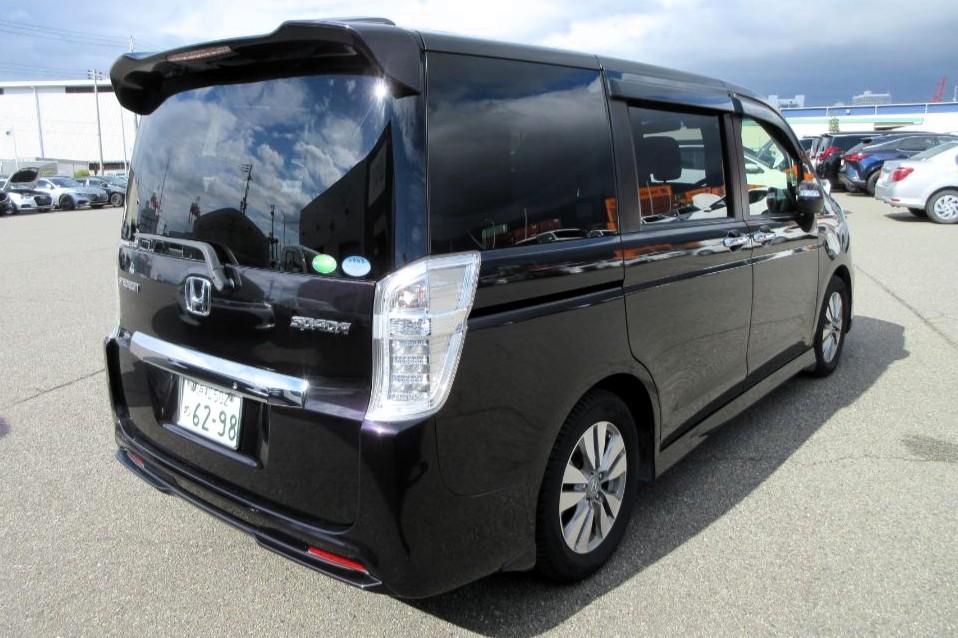 Honda Stepwagon 2.0 Spada Z MPV 5dr Petrol Auto 8 Seater