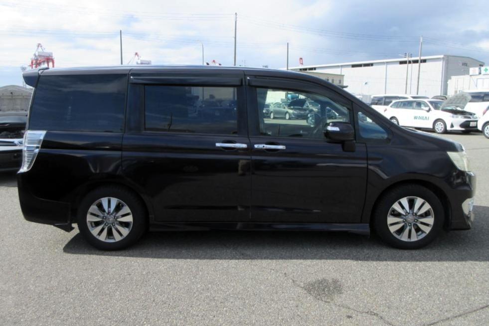 Honda Stepwagon 2.0 Spada Z MPV 5dr Petrol Auto 8 Seater