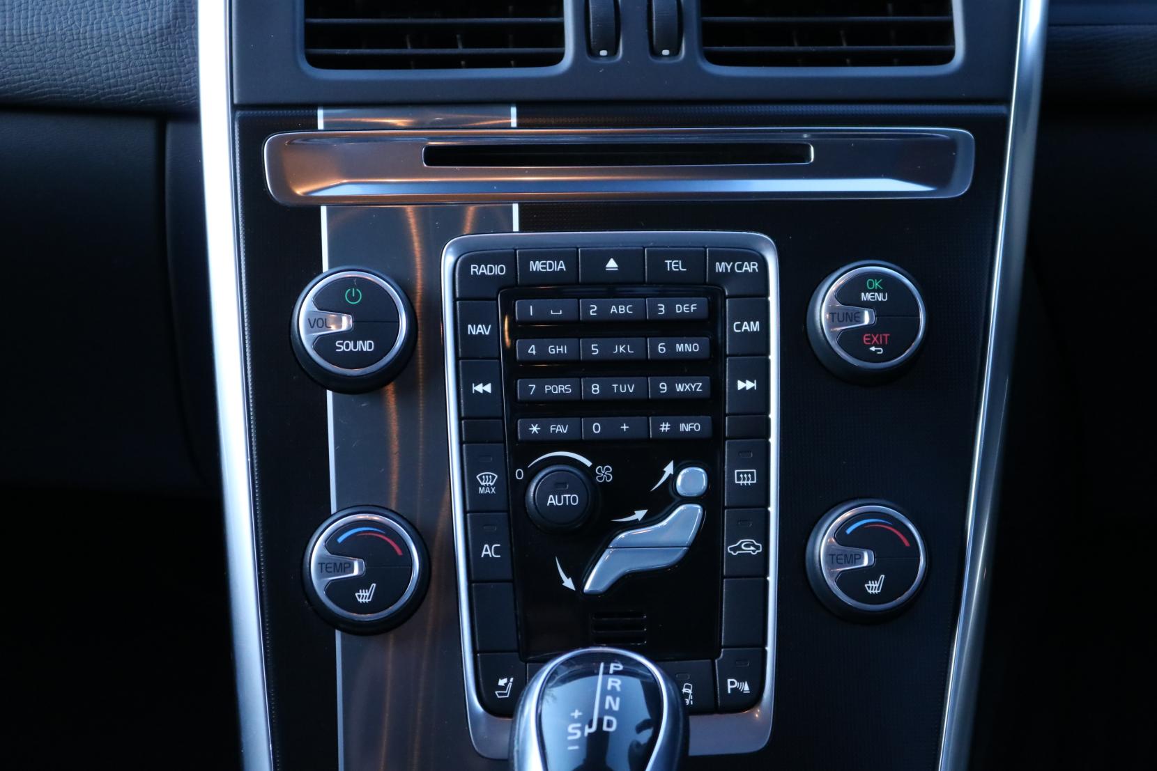 Volvo XC60 2.0 T5 R-Design SUV 5dr Turbo Petrol Auto
