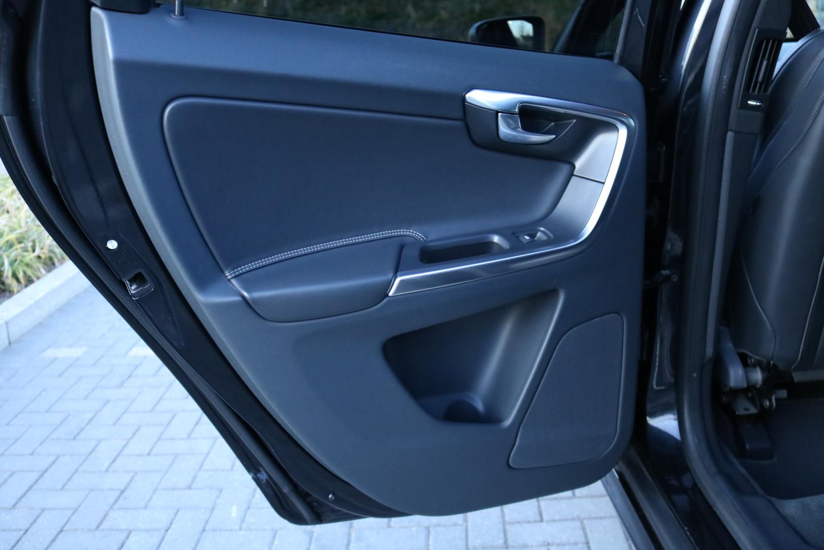 Volvo XC60 2.0 T5 R-Design SUV 5dr Turbo Petrol Auto