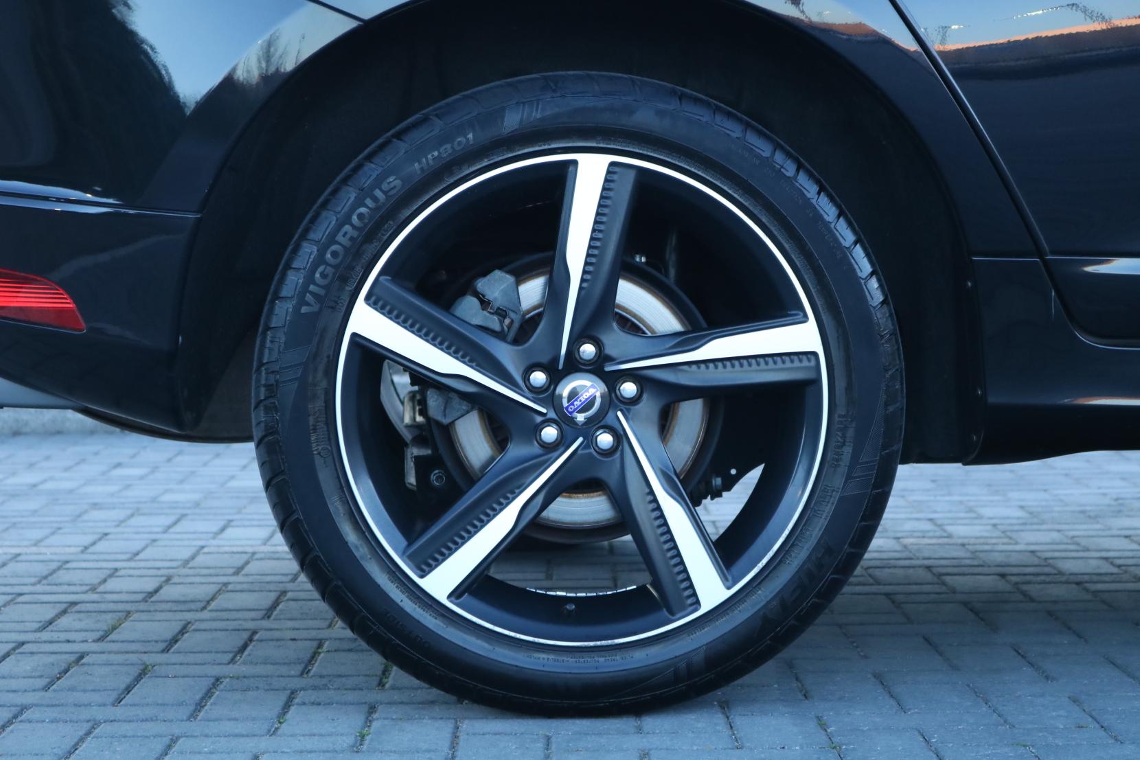 Volvo XC60 2.0 T5 R-Design SUV 5dr Turbo Petrol Auto