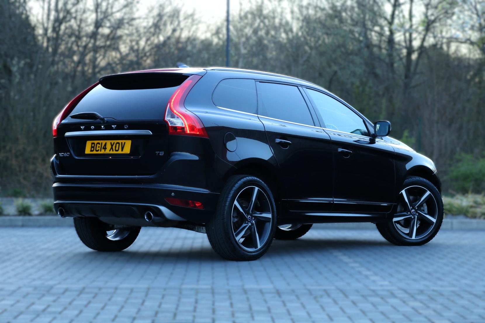 Volvo XC60 2.0 T5 R-Design SUV 5dr Turbo Petrol Auto