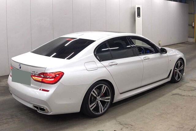 BMW 7 Series 4.4 750i V8 M Sport Saloon 4d Petrol Auto