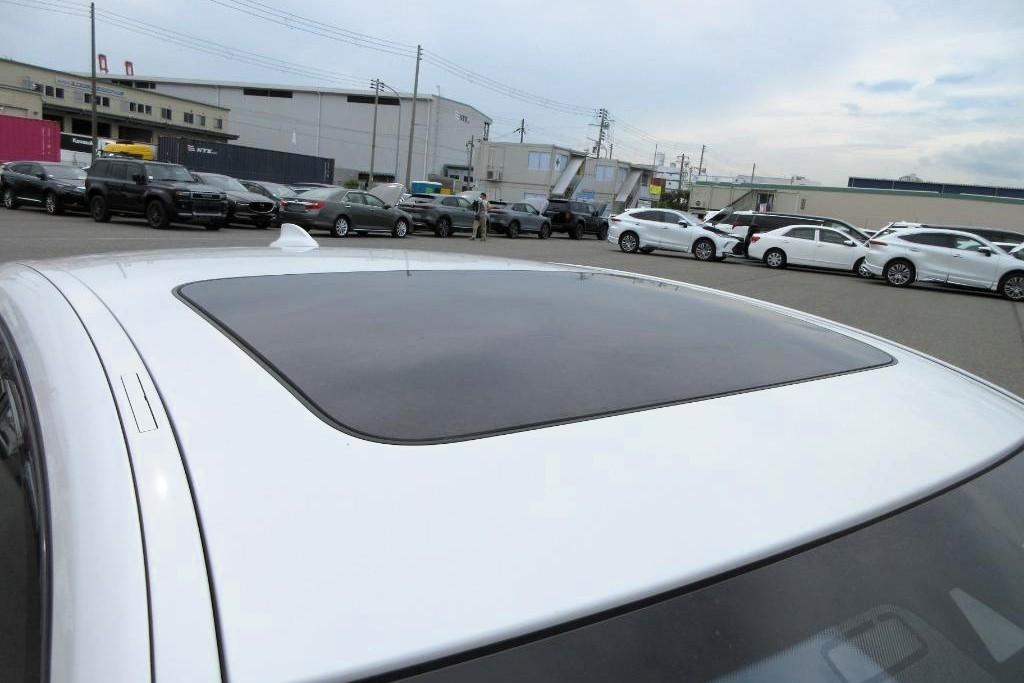 BMW 7 Series 4.4 750i V8 M Sport Saloon 4d Petrol Auto