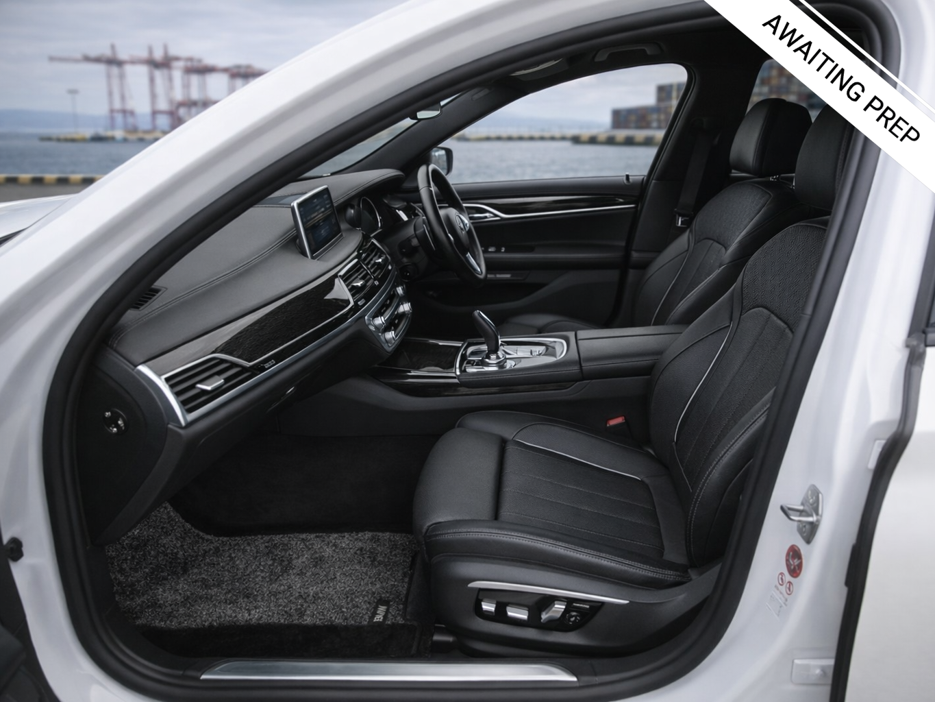 BMW 7 Series 4.4 750i V8 M Sport Saloon 4d Petrol Auto