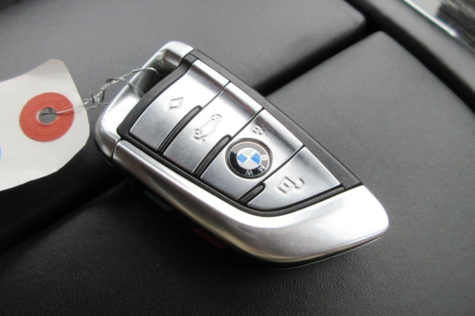 BMW 7 Series 4.4 750i V8 M Sport Saloon 4d Petrol Auto