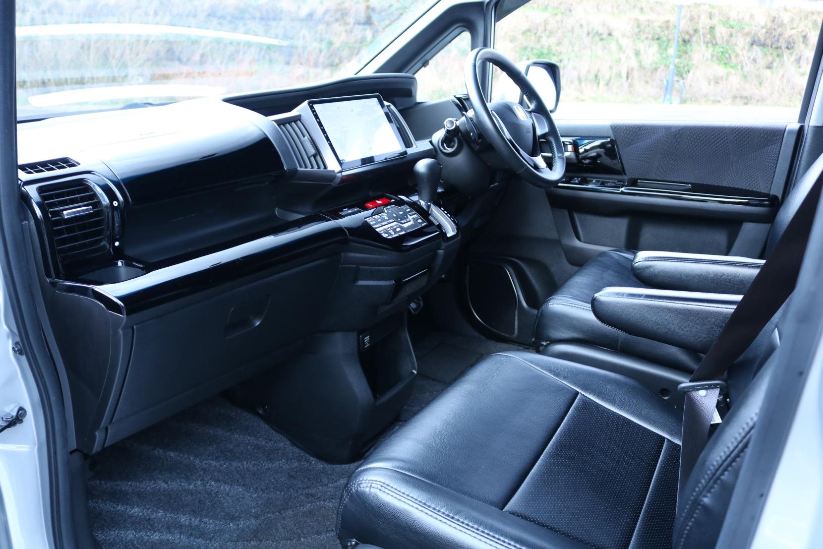 Honda Stepwagon 2.0 Spada Z MPV 5dr Petrol Auto 8 Seater