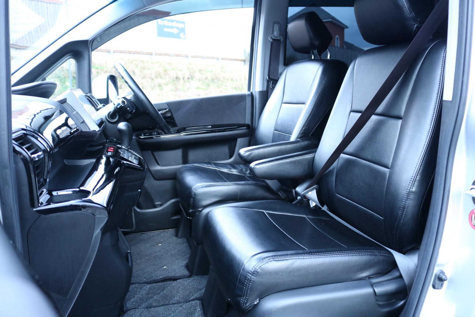 Honda Stepwagon 2.0 Spada Z MPV 5dr Petrol Auto 8 Seater