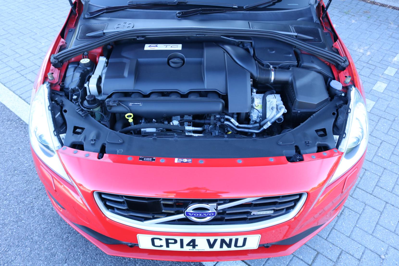 Volvo V60 3.0 T6 R-Design Petrol Turbo Auto Estate AWD 5dr
