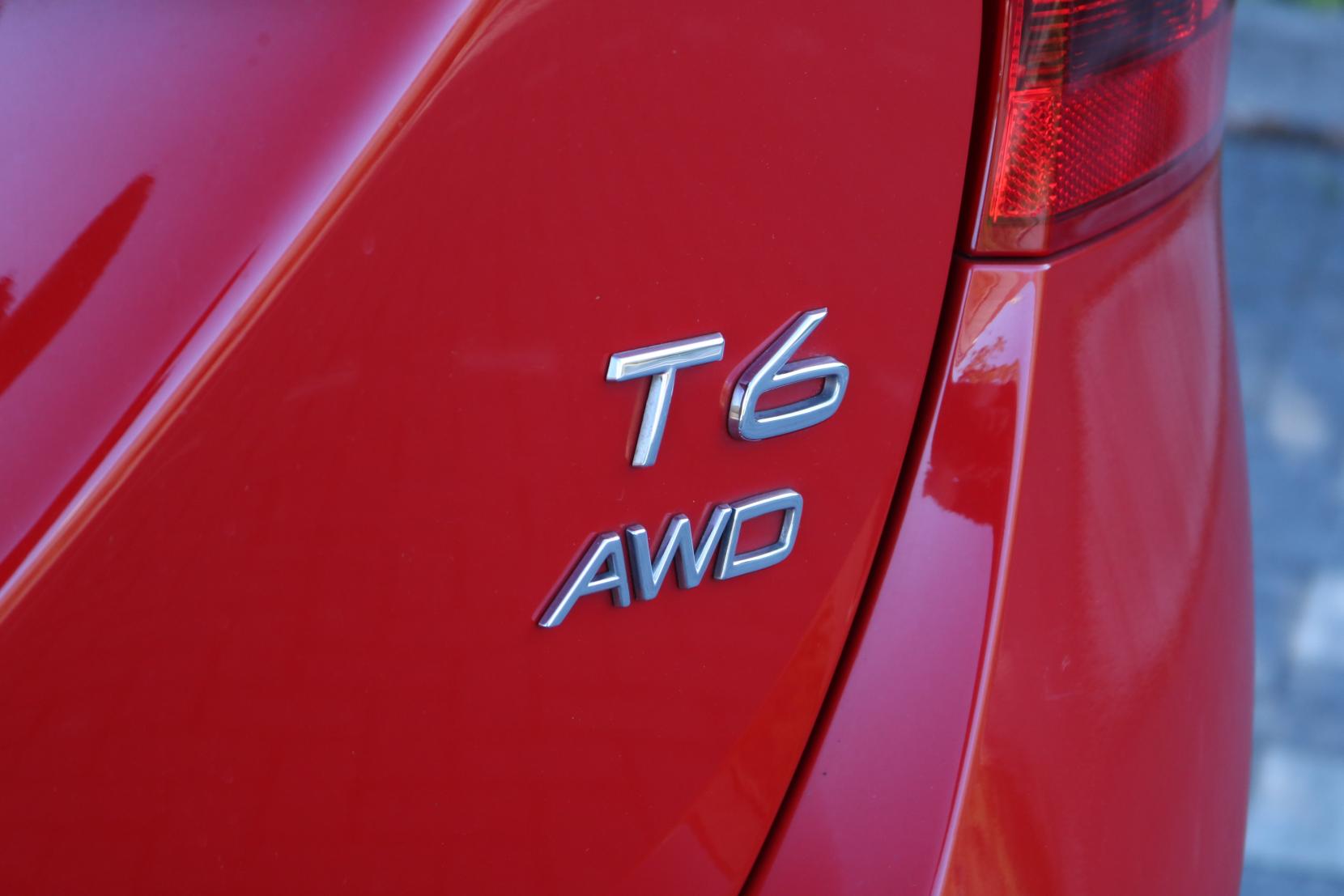 Volvo V60 3.0 T6 R-Design Petrol Turbo Auto Estate AWD 5dr