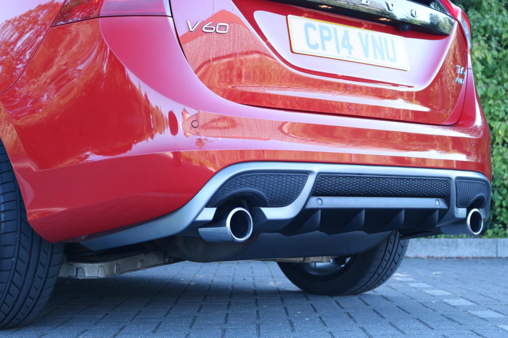 Volvo V60 3.0 T6 R-Design Petrol Turbo Auto Estate AWD 5dr