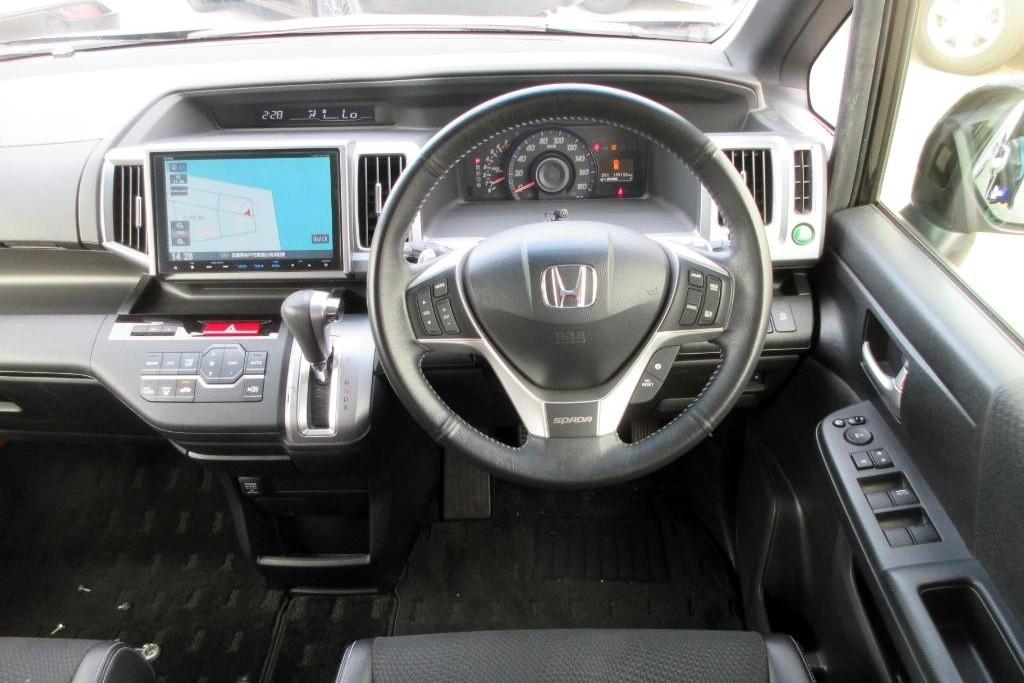 Honda Stepwagon 2.0 Spada Z Cool Spirit MPV 5dr Petrol Auto 8 Seater