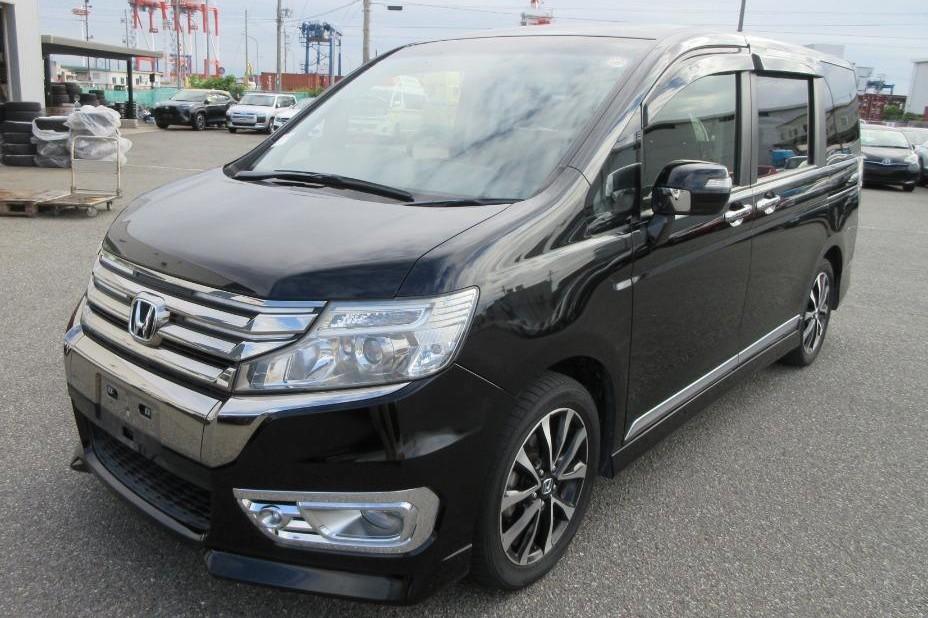 Honda Stepwagon 2.0 Spada Z Cool Spirit MPV 5dr Petrol Auto 8 Seater